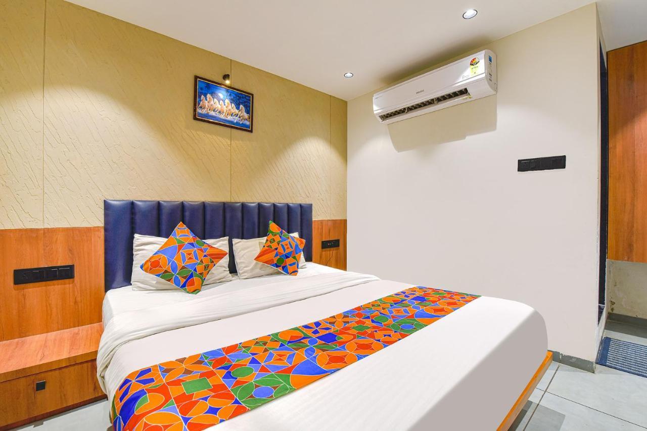 Fabhotel Udhna Inn, Near Udhna Junction Surat Zewnętrze zdjęcie